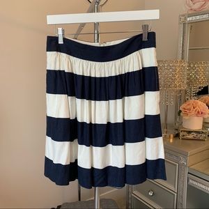 🌸Banana Republic skirt Size 2